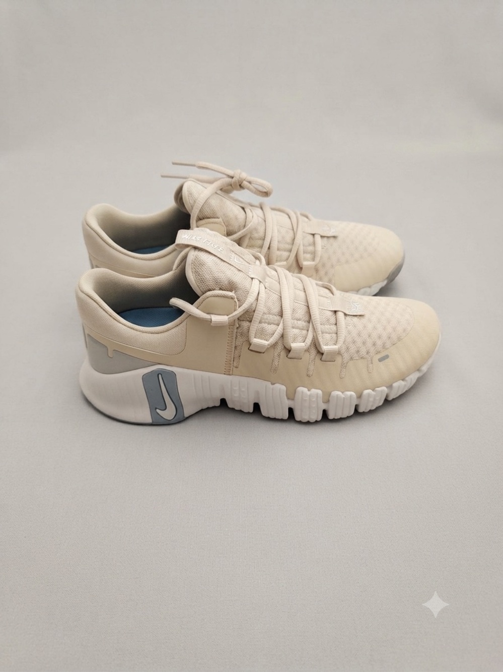 NIB Nike Free Metcon 5 Sanddrift White Phantom Gym Shoes Sz 9.5